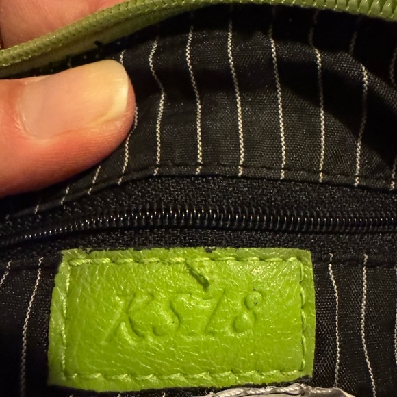 Chic Lime Green Satchel - Picture 5 of 5